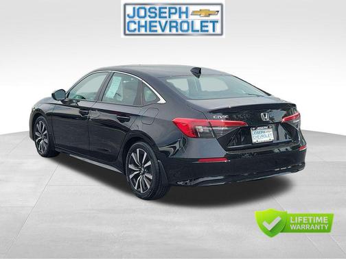 Crystal Black Pearl 2024 Honda Civic EX