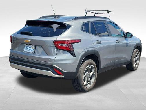 Sterling Gray Metallic 2025 Chevrolet Trax LT
