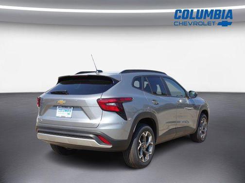 Sterling Gray Metallic 2026 Chevrolet Trax LT