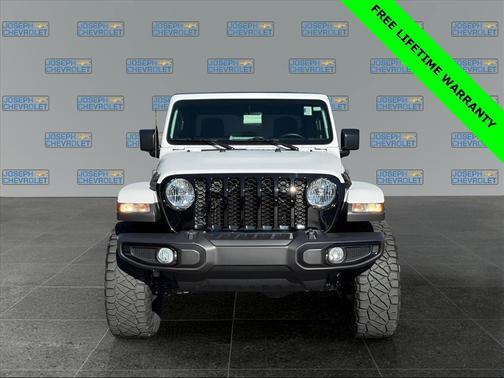 2021 Jeep Gladiator Willys 4x4