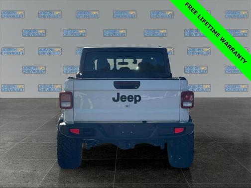 2021 Jeep Gladiator Willys 4x4
