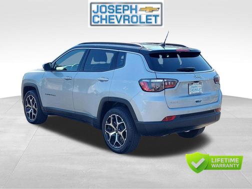 Silver Zynith Metallic Clearcoat 2025 Jeep Compass Limited