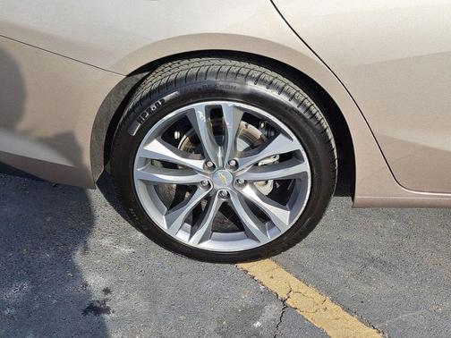 2024 Chevrolet Malibu FWD 2LT