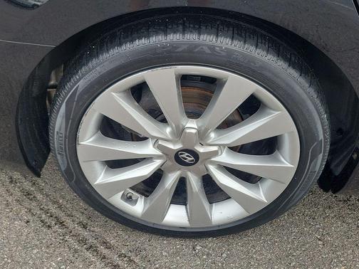 Eclipse Black 2016 Hyundai Azera Limited
