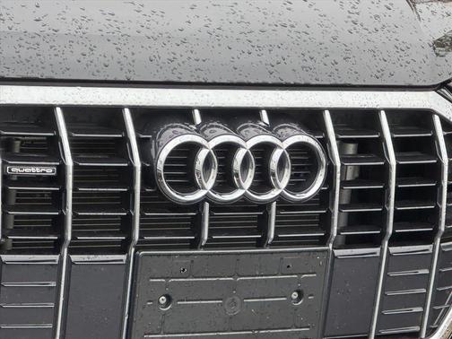 2023 Audi Q3 Premium 45 TFSI S line quattro Tiptronic