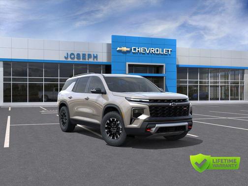 Sandstone Gray 2026 Chevrolet Traverse AWD Z71