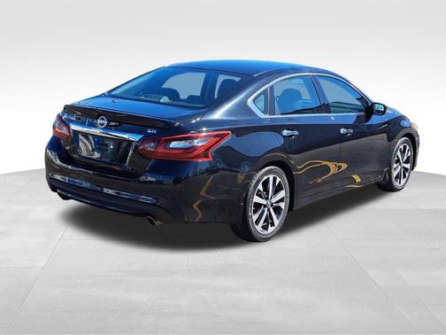 2017 Nissan Altima 2.5 SR