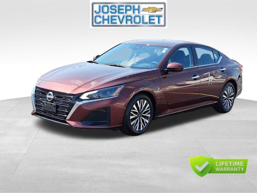 Garnet Pearl Metallic 2023 Nissan Altima 2.5 SV