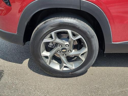 Crimson Metallic 2025 Chevrolet Trax LT