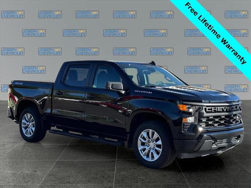 2025 Chevrolet Silverado 1500 Custom
