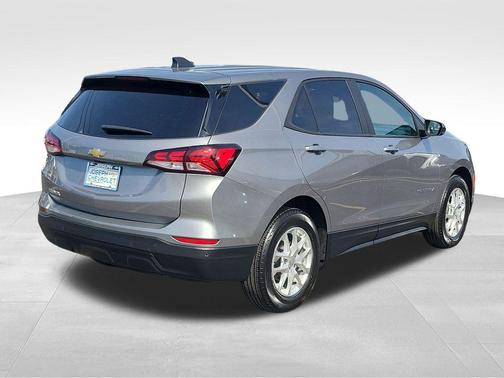 Sterling Gray Metallic 2023 Chevrolet Equinox LS
