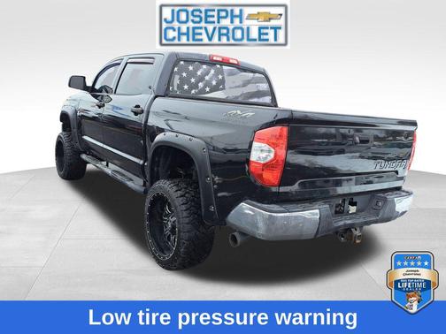 Black 2017 Toyota Tundra SR5