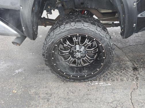 Black 2017 Toyota Tundra SR5