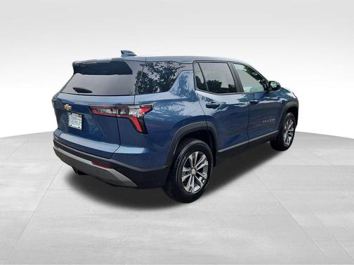 Lakeshore Blue Metallic 2025 Chevrolet Equinox 1LT