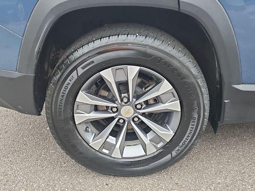 Lakeshore Blue Metallic 2025 Chevrolet Equinox 1LT