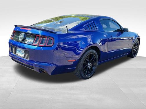 DEEP IMPACT BLUE 2014 Ford Mustang V6