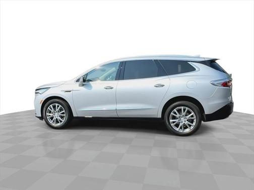 2022 Buick Enclave AWD Essence