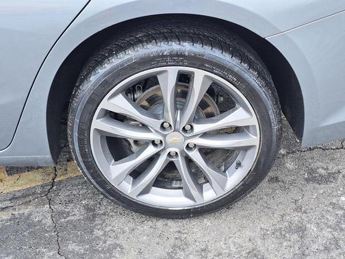 2024 Chevrolet Malibu FWD 2LT