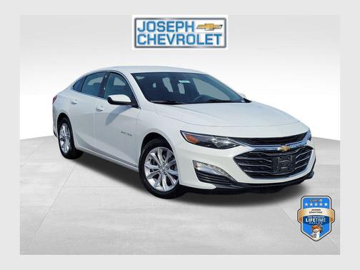 Summit White 2023 Chevrolet Malibu FWD 1LT