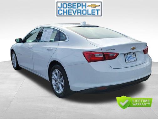 Summit White 2023 Chevrolet Malibu FWD 1LT