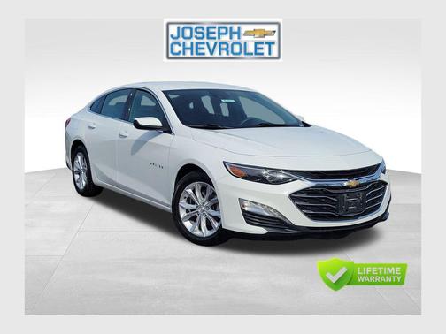 Summit White 2023 Chevrolet Malibu FWD 1LT