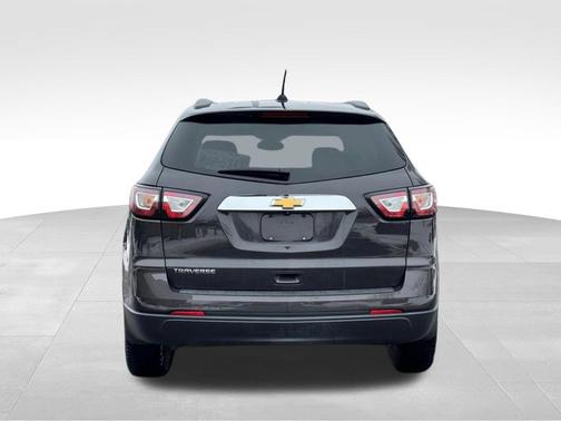 2017 Chevrolet Traverse LS