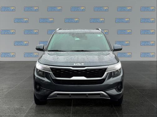 2023 Kia Seltos EX