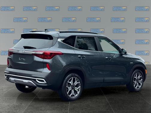 2023 Kia Seltos EX