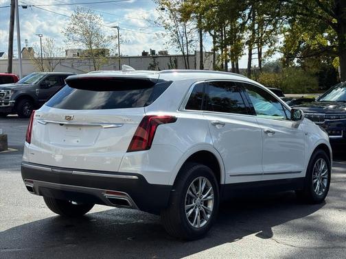 2022 Cadillac XT5 Premium Luxury