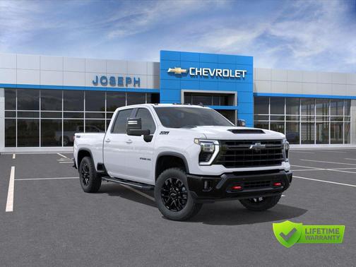 Summit White 2026 Chevrolet Silverado 2500 LT