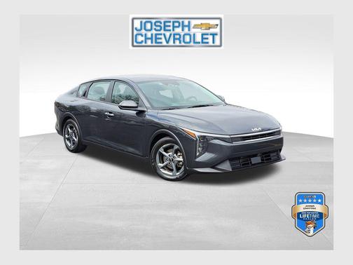 Interstellar Gray 2025 Kia K4 LXS