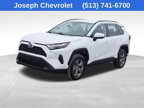 2024 Toyota RAV4 Hybrid XLE