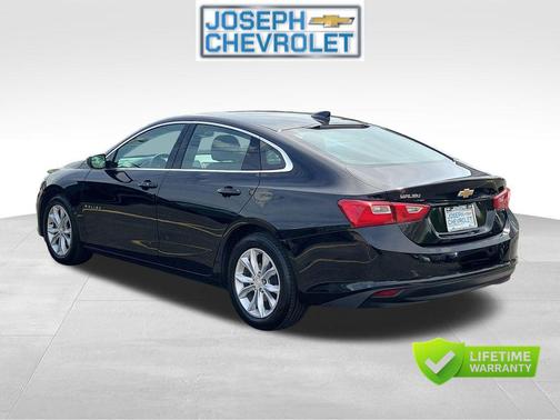 Mosaic Black Metallic 2023 Chevrolet Malibu FWD 1LT