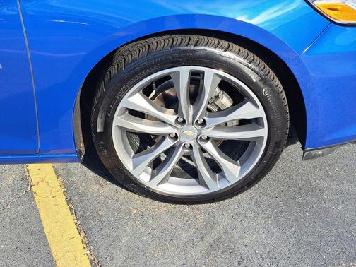 2023 Chevrolet Malibu FWD 2LT