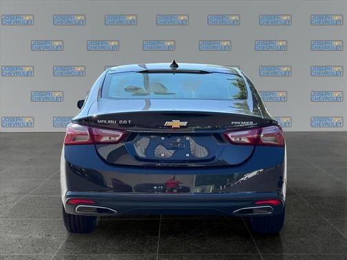 2022 Chevrolet Malibu FWD Premier