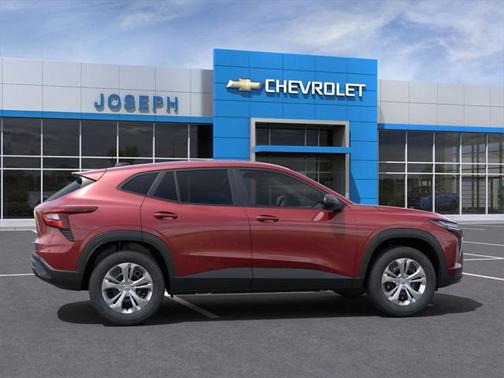 2025 Chevrolet Trax LS