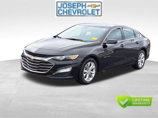 Mosaic Black Metallic 2024 Chevrolet Malibu FWD 1LT