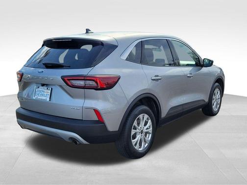 ICONIC SILVER METALLIC 2024 Ford Escape Active