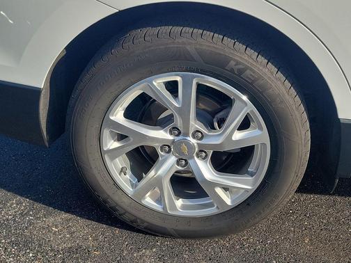 Summit White 2019 Chevrolet Equinox Premier