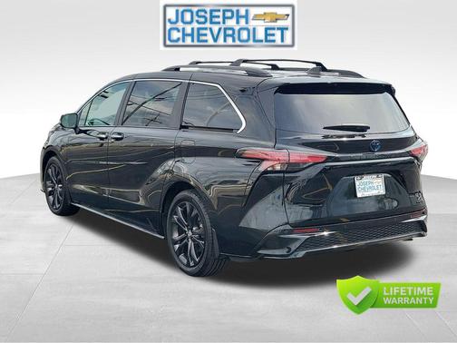 2024 Toyota Sienna XSE 7 Passenger
