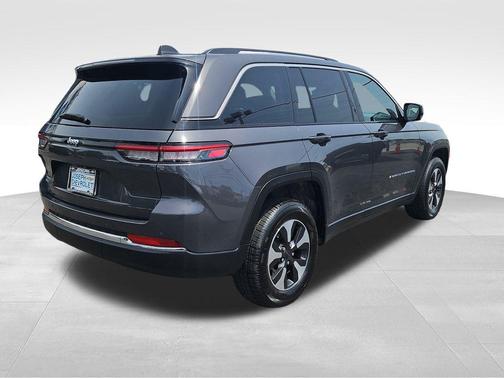 Baltic Gray Metallic Clearcoat 2024 Jeep Grand Cherokee 4xe Base