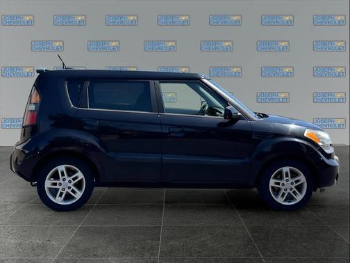 2010 Kia Soul +