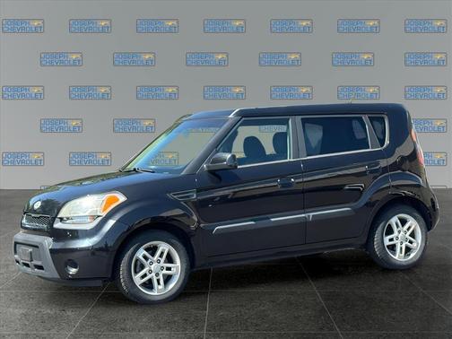 2010 Kia Soul +