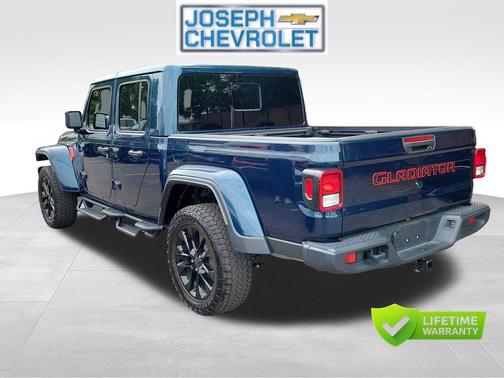 Fathom Blue Pearlcoat 2025 Jeep Gladiator Nighthawk