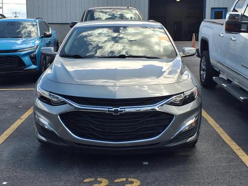 2023 Chevrolet Malibu FWD RS