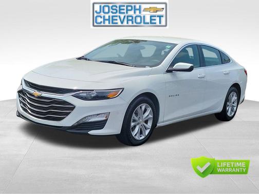 Summit White 2024 Chevrolet Malibu FWD 1LT