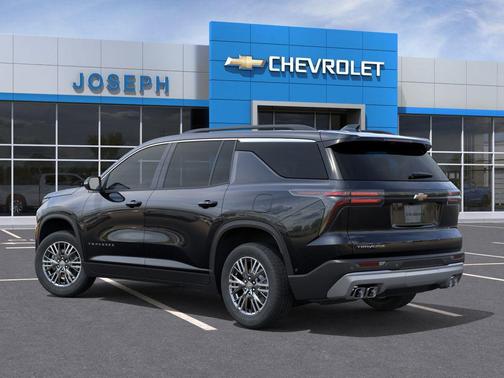Mosaic Black Metallic 2026 Chevrolet Traverse LT