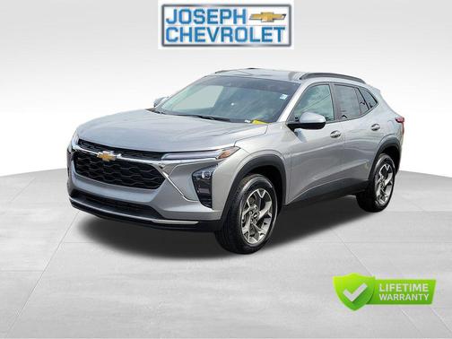 Sterling Gray Metallic 2025 Chevrolet Trax LT