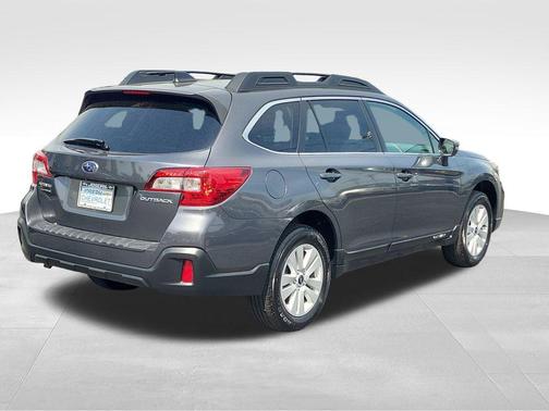 Magnetite Gray Metallic 2019 Subaru Outback 2.5i Premium