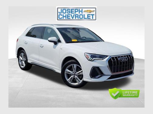 Ibis White 2021 Audi Q3 45 S line Premium Plus